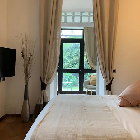 La Vacation Apartmán Como