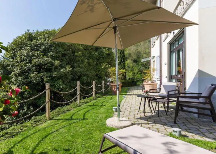 Гостевой дом La Vacation Комо